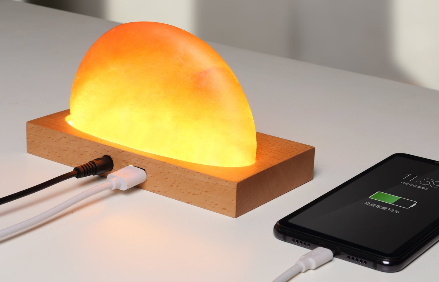 Sunrise Oriental LED Gift Table Lamp Salt Lamp With Mobile Phone Wireless Charging Solid Wood Base Mineral Salt Lamp Shade